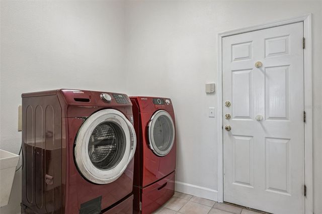 8072 CANYON LAKE CIRCLE, Orlando, FL 32835