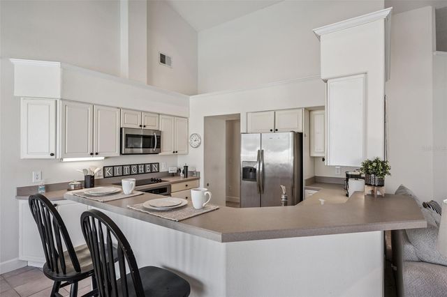 8072 CANYON LAKE CIRCLE, Orlando, FL 32835