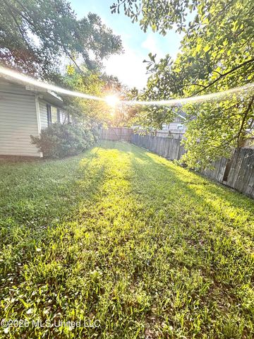 2806 Lynwood Street, Pascagoula, MS 39567