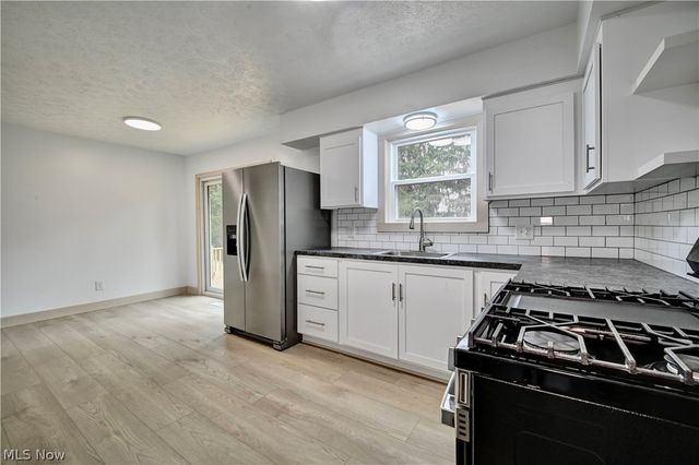 362 Jettie Avenue NE, Canton, OH 44730