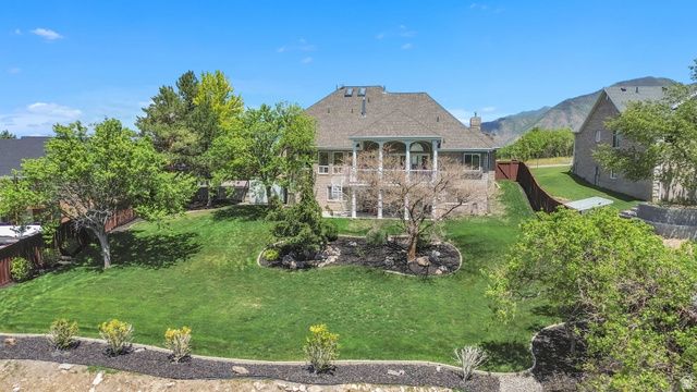 209 W HIGH SIERRA DR, Elk Ridge, UT 84651