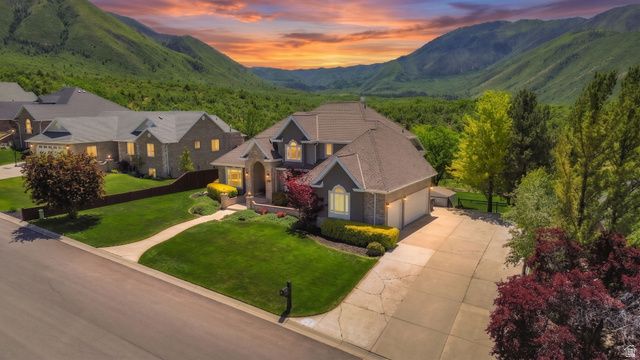 209 W HIGH SIERRA DR, Elk Ridge, UT 84651