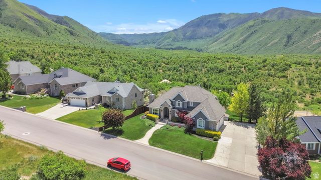 209 W HIGH SIERRA DR, Elk Ridge, UT 84651