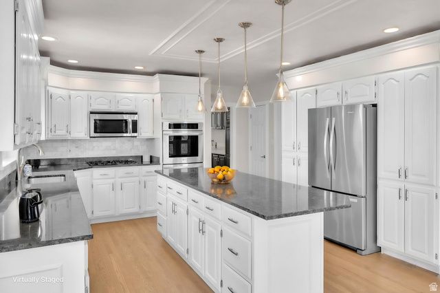 209 W HIGH SIERRA DR, Elk Ridge, UT 84651