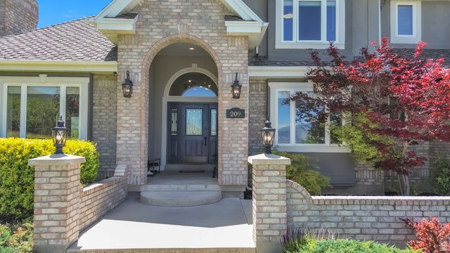 209 W HIGH SIERRA DR, Elk Ridge, UT 84651