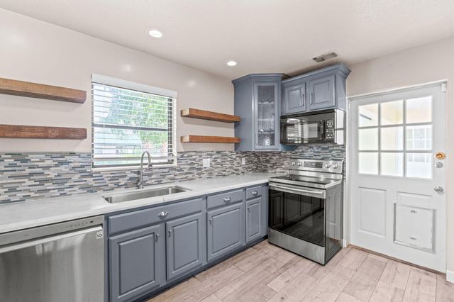1230 F Road, Loxahatchee Groves, FL 33470