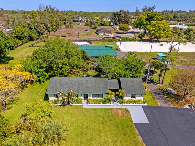 1230 F Road, Loxahatchee Groves, FL 33470