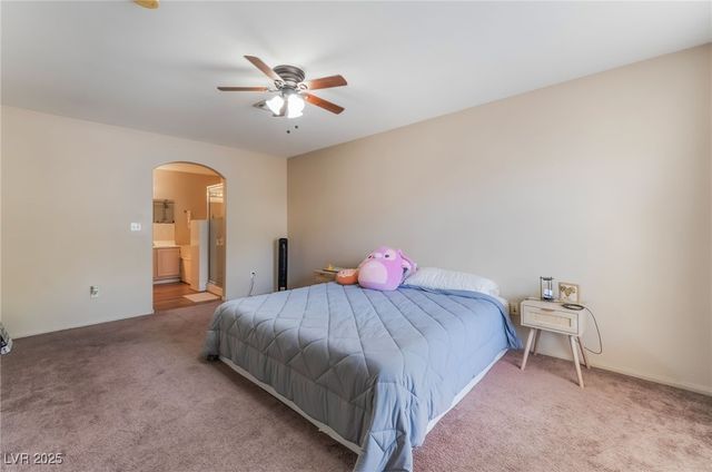 3950 South Sandhill Road 130, Las Vegas, NV 89121