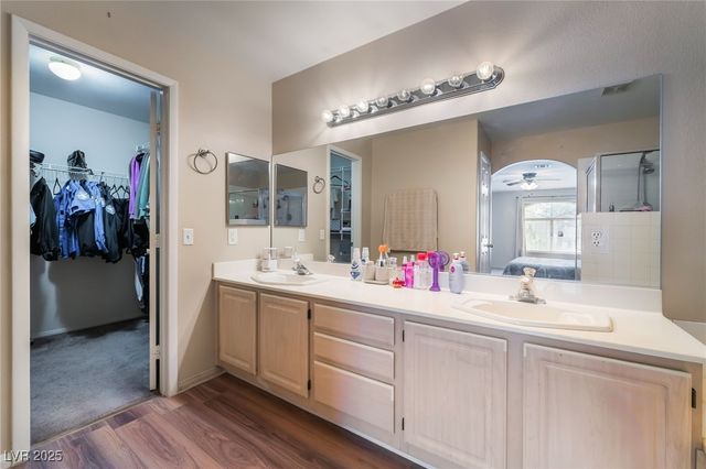 3950 South Sandhill Road 130, Las Vegas, NV 89121