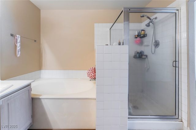 3950 South Sandhill Road 130, Las Vegas, NV 89121