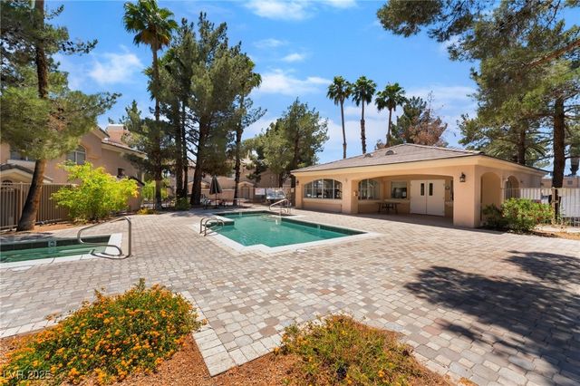 3950 South Sandhill Road 130, Las Vegas, NV 89121