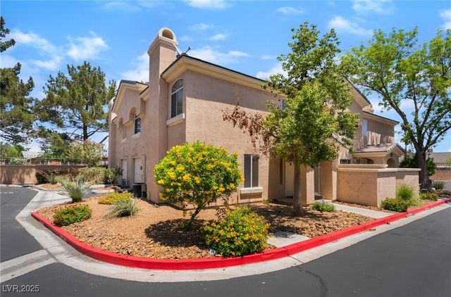 3950 South Sandhill Road 130, Las Vegas, NV 89121