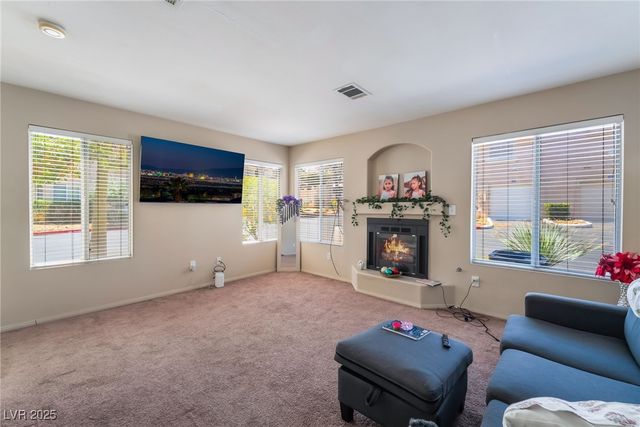 3950 South Sandhill Road 130, Las Vegas, NV 89121