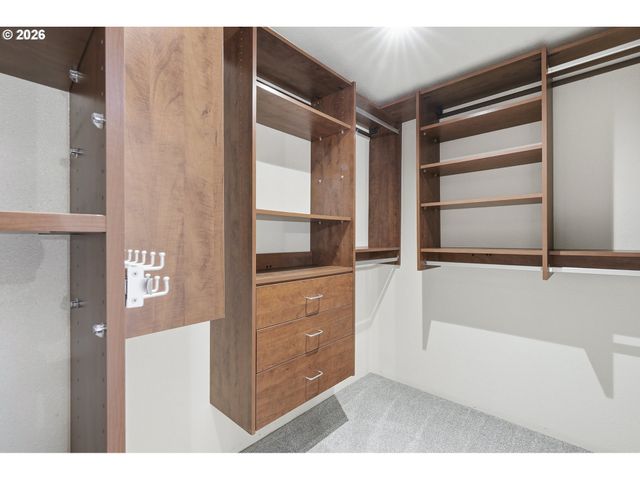 9800 Sw MORRISON St, Portland, OR 97225