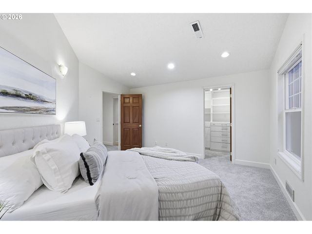 9800 Sw MORRISON St, Portland, OR 97225