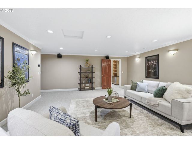 9800 Sw MORRISON St, Portland, OR 97225