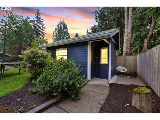 9800 Sw MORRISON St, Portland, OR 97225