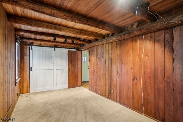 6 West Cir, Ringwood Boro, NJ 07456