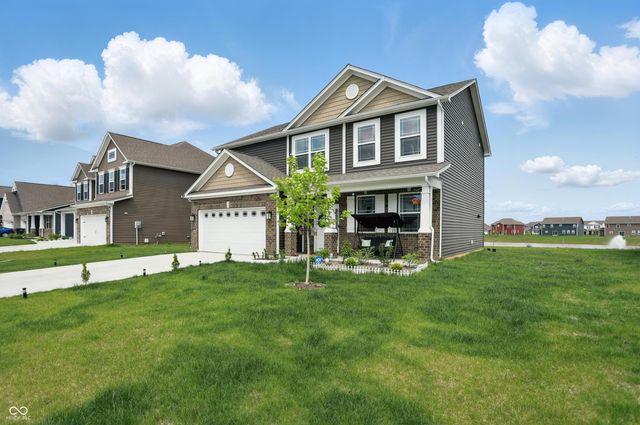 211 Walker Drive, Whiteland, IN 46184