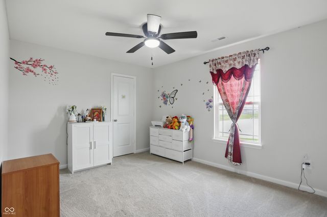 211 Walker Drive, Whiteland, IN 46184