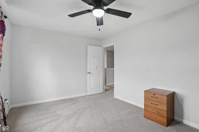 211 Walker Drive, Whiteland, IN 46184