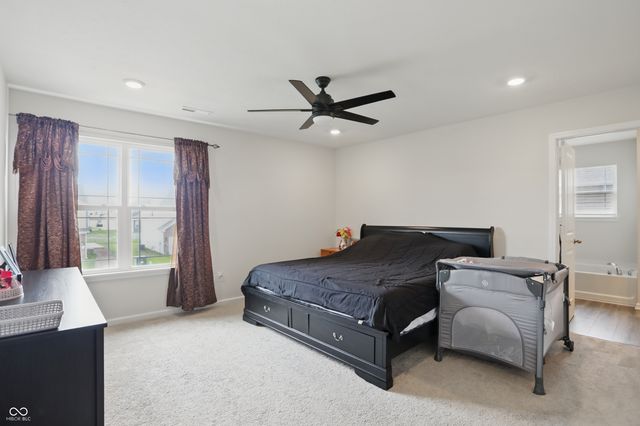 211 Walker Drive, Whiteland, IN 46184