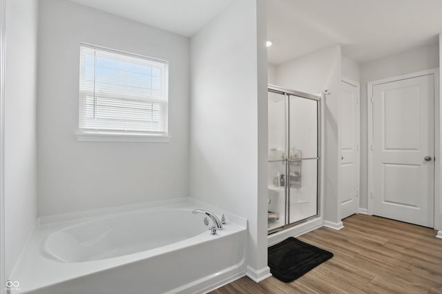 211 Walker Drive, Whiteland, IN 46184