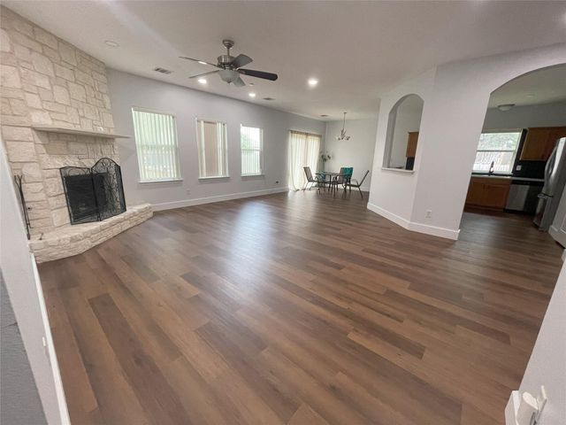 1413 Shamitas CT, Leander, TX 78641