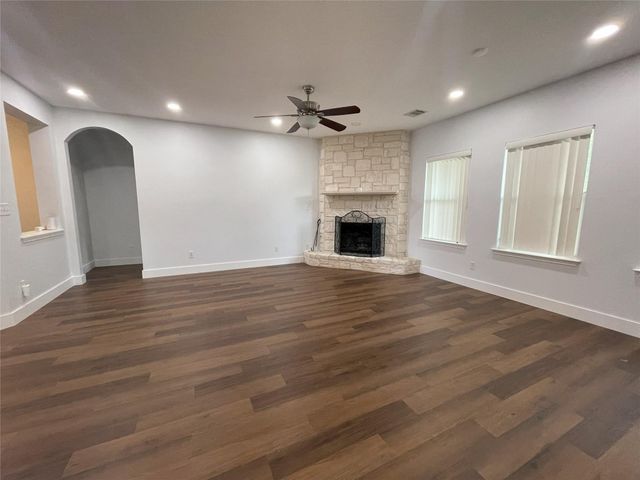 1413 Shamitas CT, Leander, TX 78641