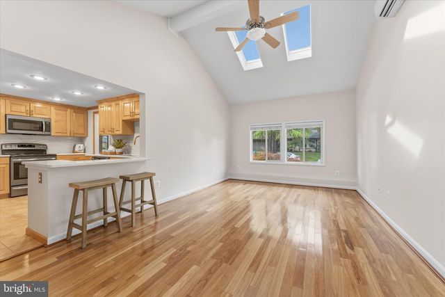 125 VICTORIA PL, Sterling, VA 20164