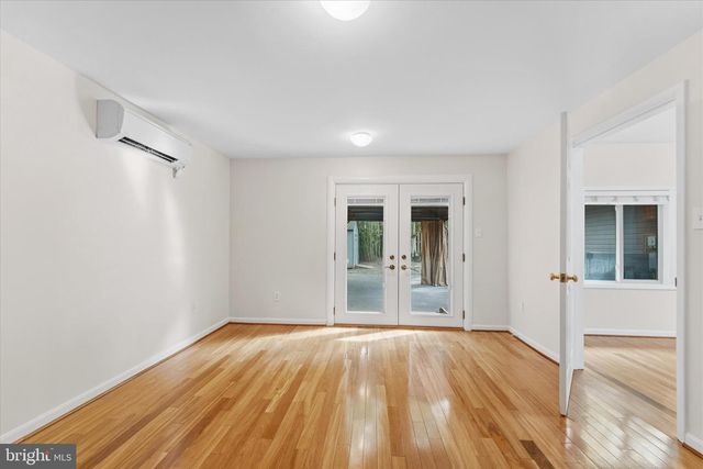 125 VICTORIA PL, Sterling, VA 20164