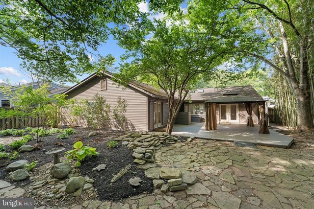 125 VICTORIA PL, Sterling, VA 20164