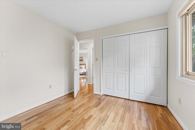 125 VICTORIA PL, Sterling, VA 20164