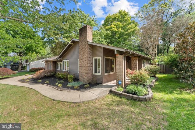 125 VICTORIA PL, Sterling, VA 20164