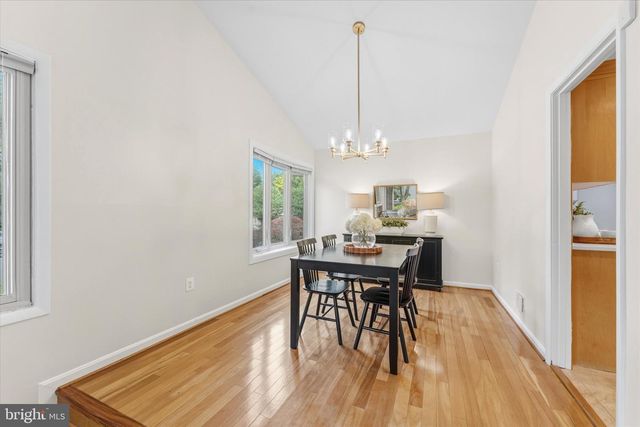 125 VICTORIA PL, Sterling, VA 20164