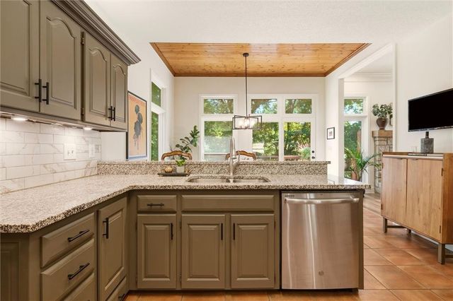14303 W 58th Terrace, Shawnee, KS 66216