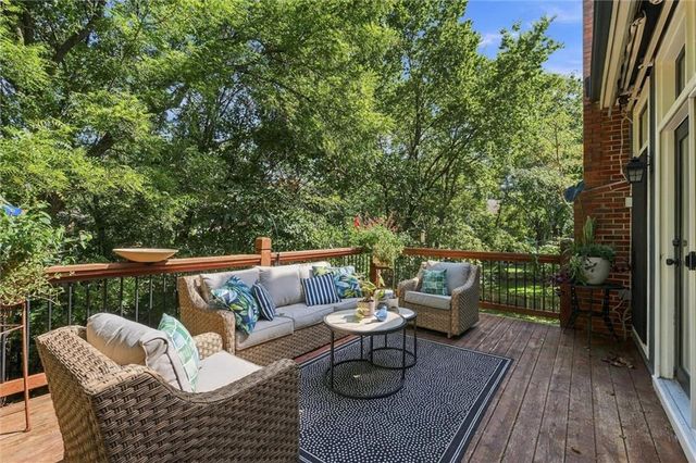14303 W 58th Terrace, Shawnee, KS 66216