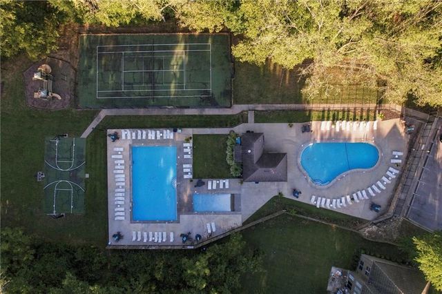 14303 W 58th Terrace, Shawnee, KS 66216