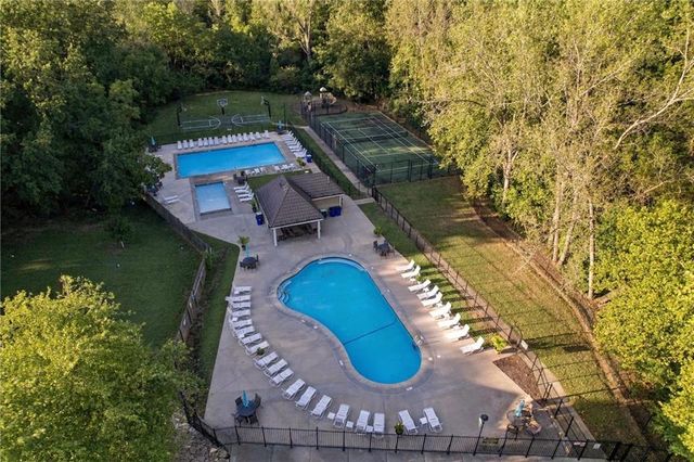 14303 W 58th Terrace, Shawnee, KS 66216