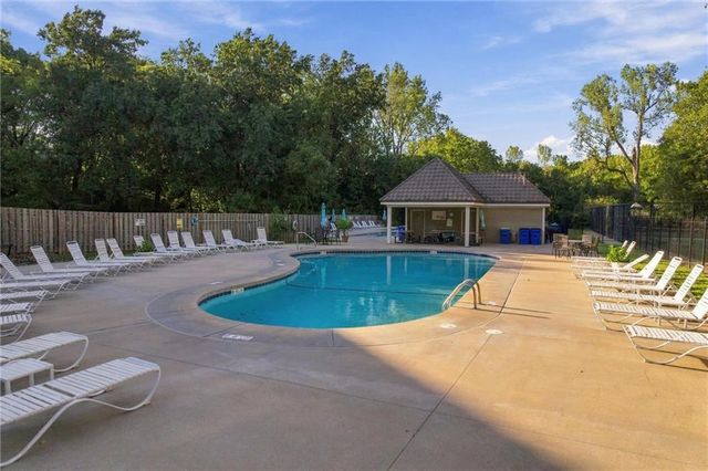 14303 W 58th Terrace, Shawnee, KS 66216