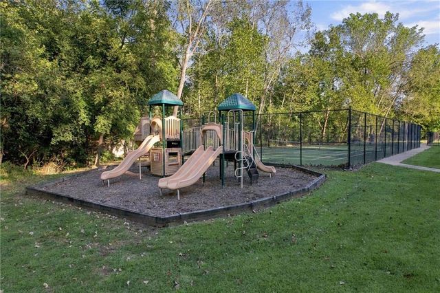 14303 W 58th Terrace, Shawnee, KS 66216