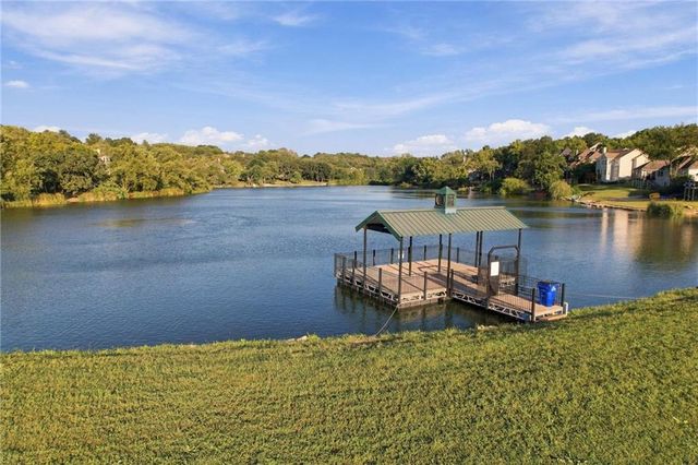 14303 W 58th Terrace, Shawnee, KS 66216