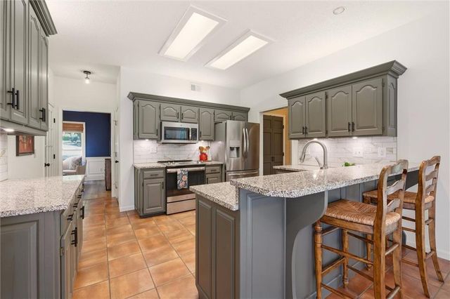 14303 W 58th Terrace, Shawnee, KS 66216