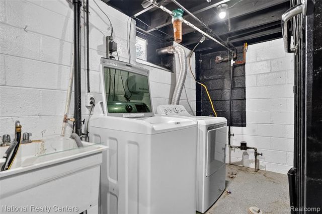 22311 Cleveland, Dearborn, MI 48124