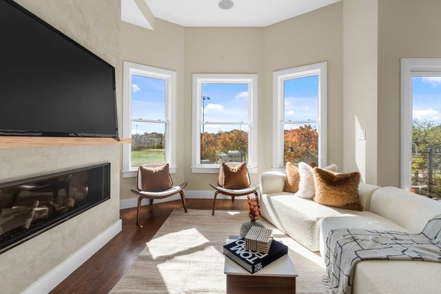 555 Somerville Ave 2, Somerville, MA 02143