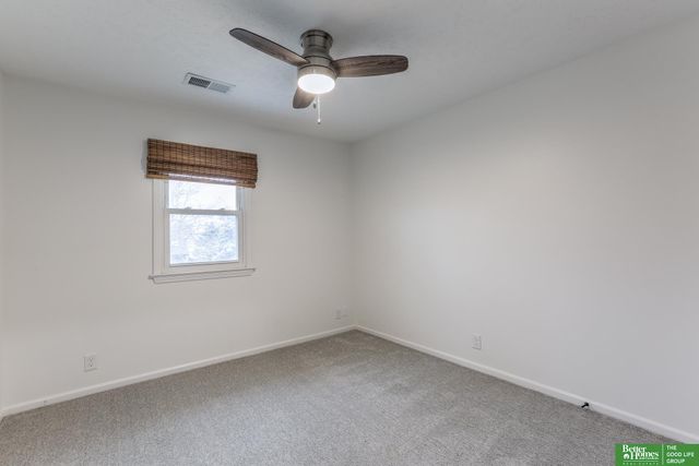 920 Oxford Circle, Papillion, NE 68046