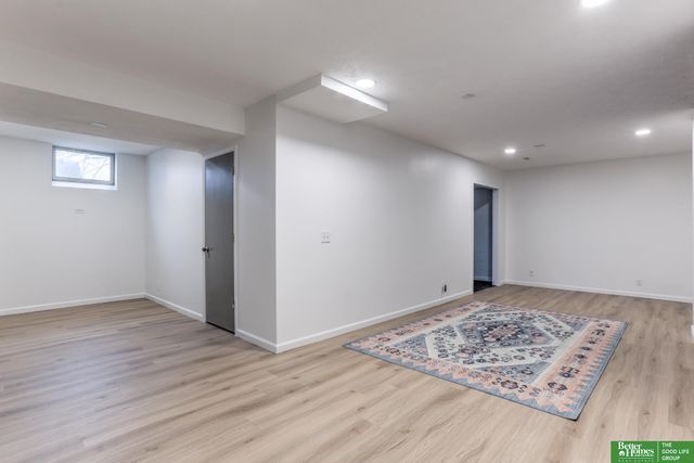 920 Oxford Circle, Papillion, NE 68046