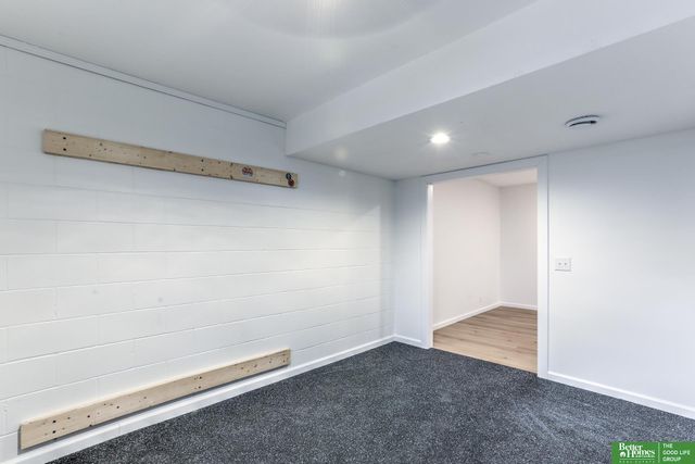 920 Oxford Circle, Papillion, NE 68046