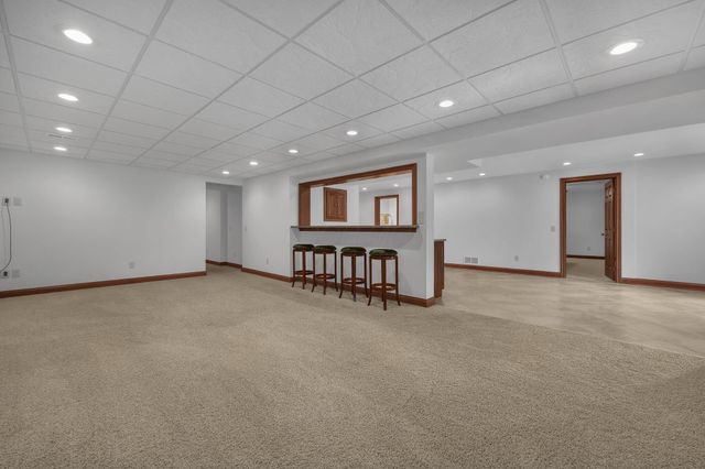 227 Bryn Du Drive, Granville, OH 43023