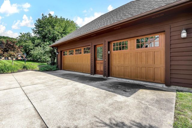 227 Bryn Du Drive, Granville, OH 43023